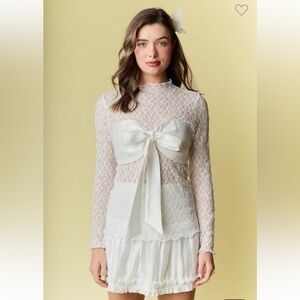 987. Sheer lace big bow long sleeve top in white